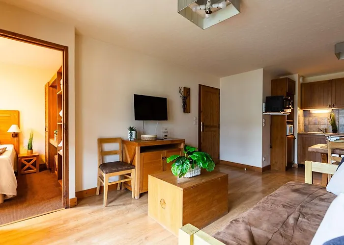Apartmán Avec Piscine Et Sauna - 6 Pers - Fr-1-296-432